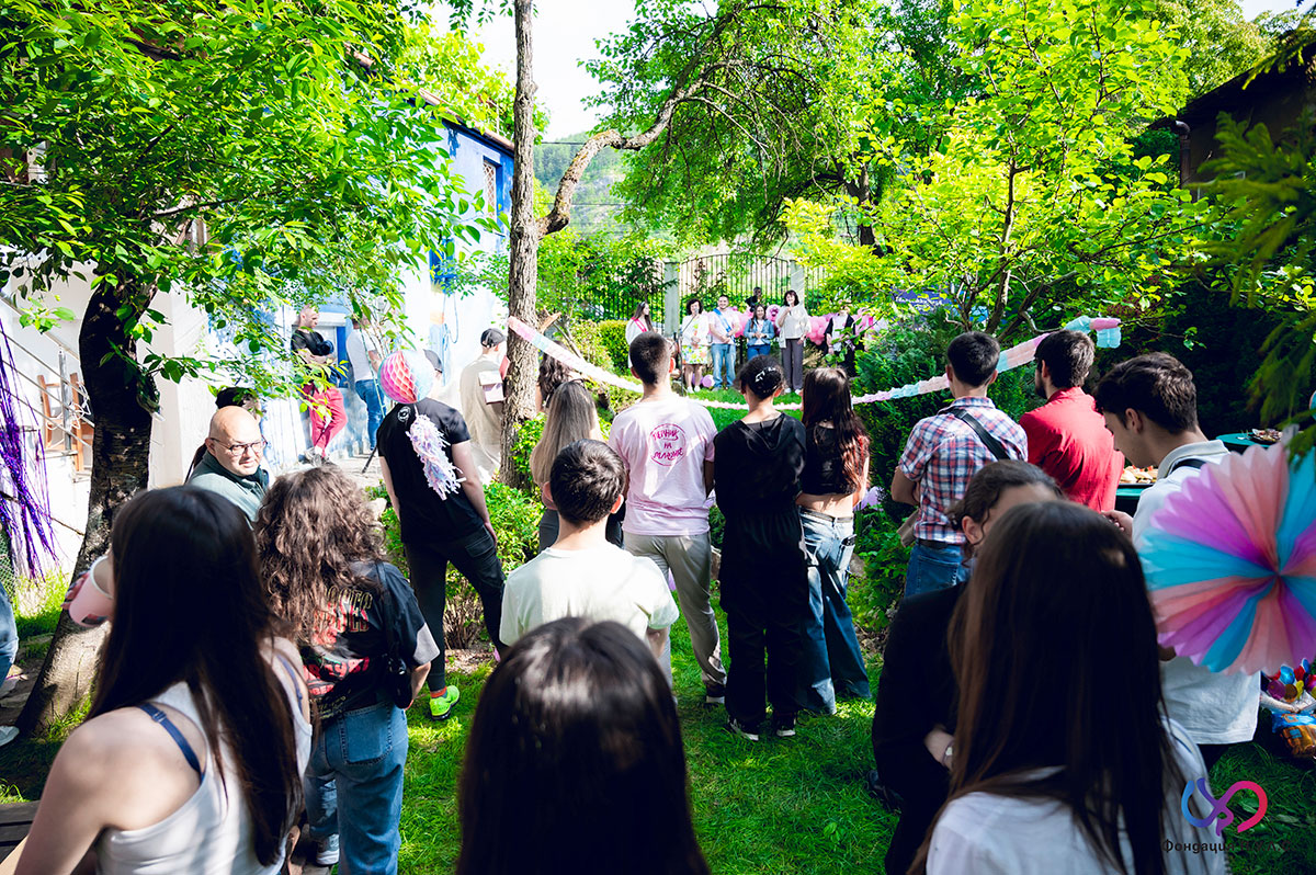 25 Youth Club 7